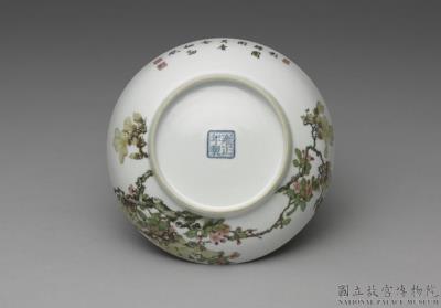 图片[3]-Dish with flowers in falangcai painted enamels, Qing dynasty, Yongzheng reign (1723-1735)-China Archive